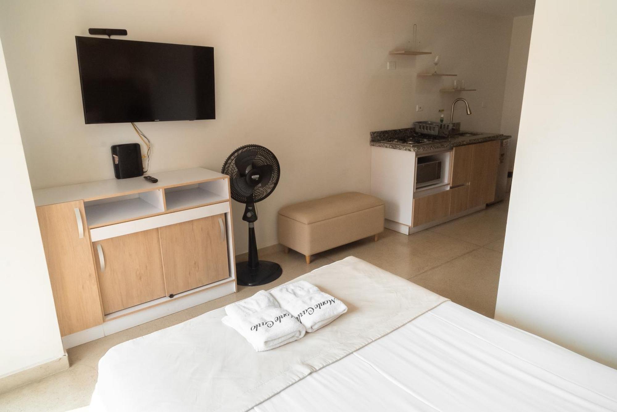 Apartamentos Montecarlo