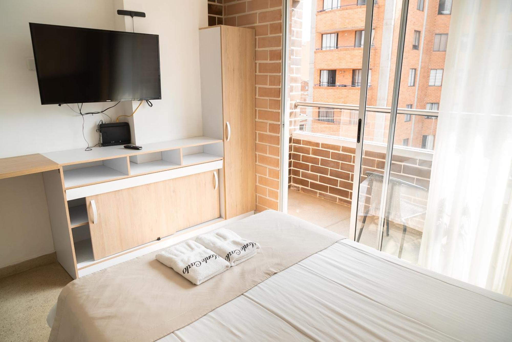 Apartamentos Montecarlo